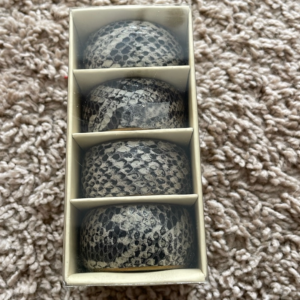Napkin rings